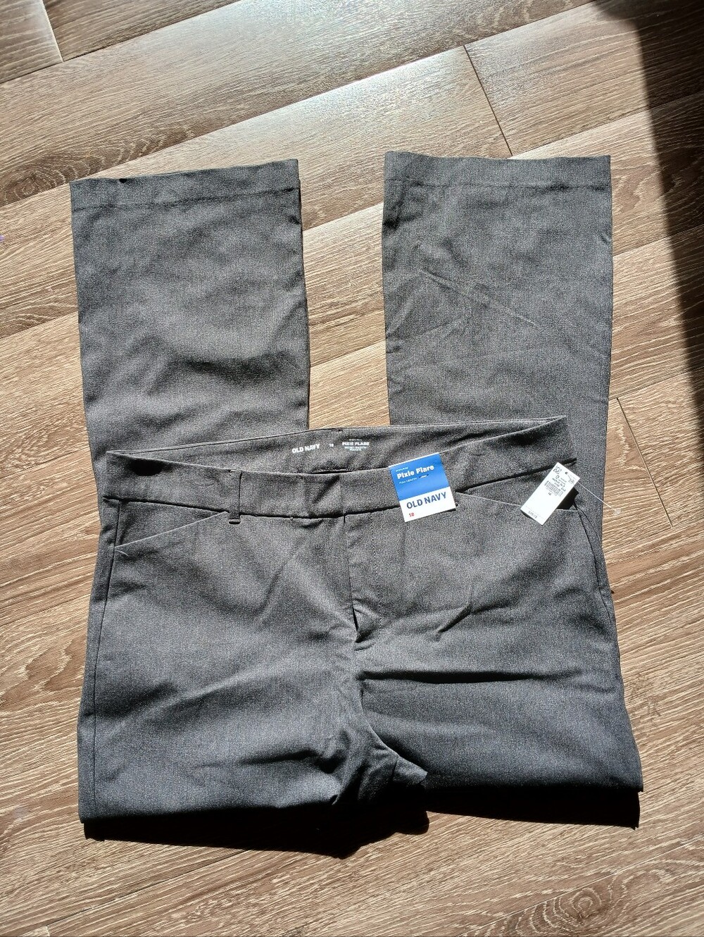 Old Navy Gray Straight Leg Dress Pants Trousers Pixie Flare Womens Sz 18 NWT